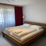 Haus Ares צרמט
